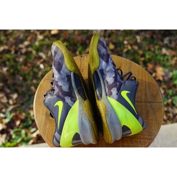 Kobe 8 Volt Beaters Still Life Left main image 5